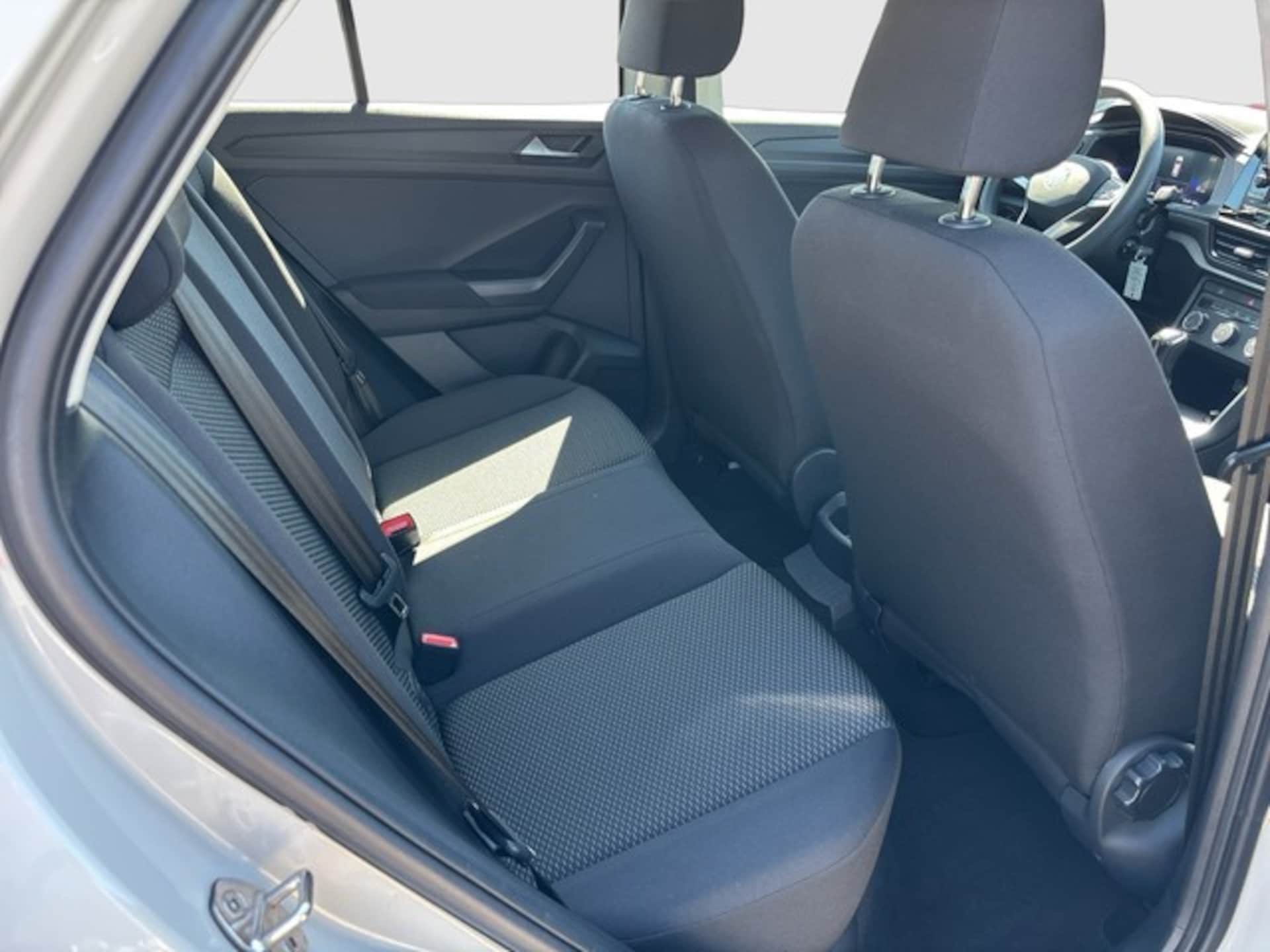 Volkswagen T-Roc Basis-Modell