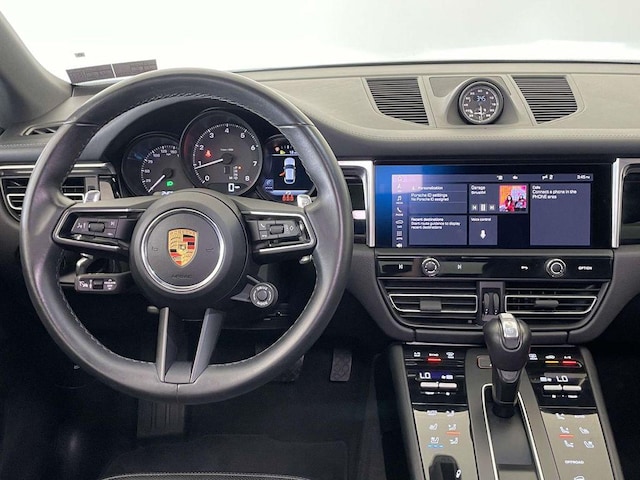 2023 Porsche Macan Base - Photo 27