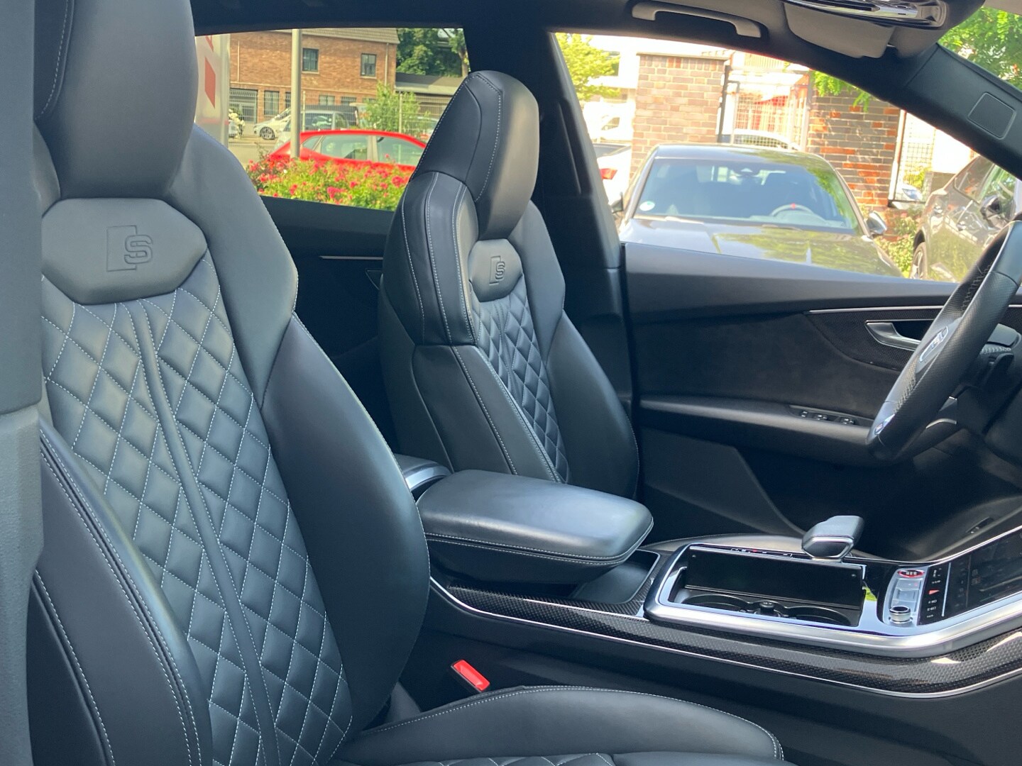 Image about Audi SQ8 TFSI quattro tiptronic