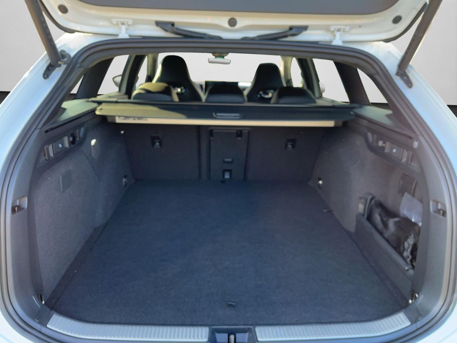 Volkswagen Passat – Bild 15