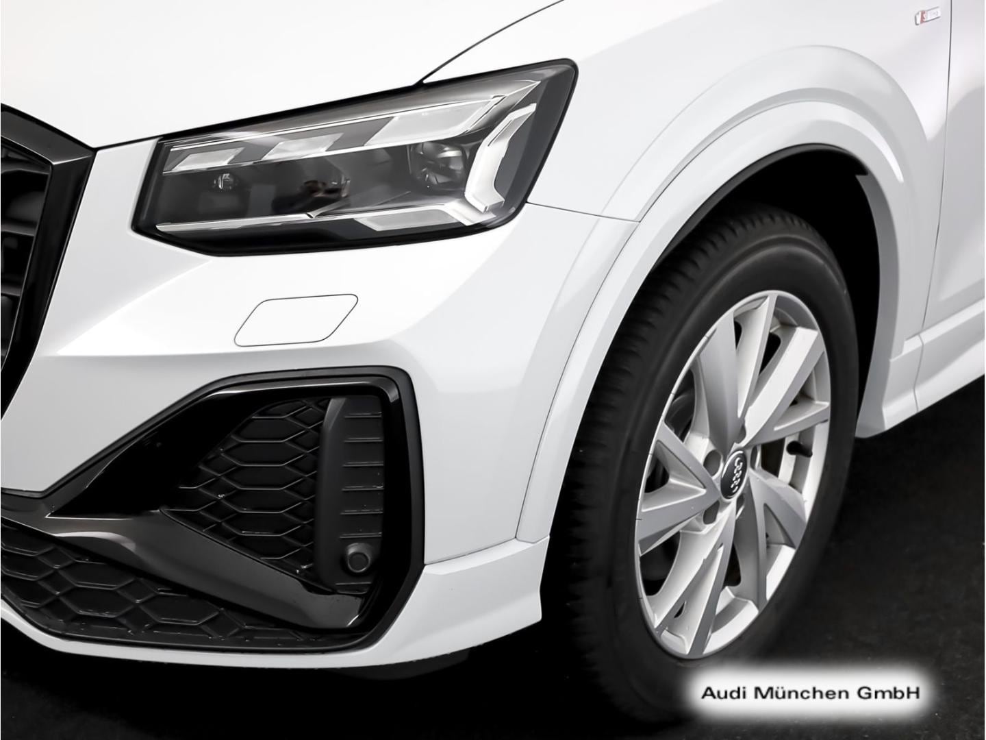 Bild über Audi Q2 S line 40 TFSI quattro S tronic - für weitere Informationen kontaktieren Sie den Audi Partner