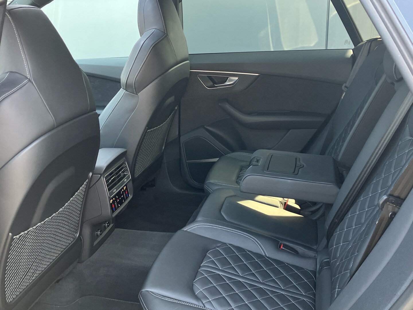 Image about Audi SQ8 TFSI quattro tiptronic