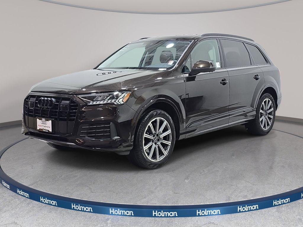 2023 Audi Q7 45 Premium Plus quattro Tiptronic's photo