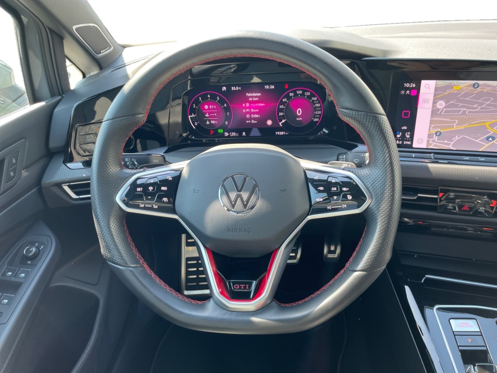 Volkswagen Golf GTI