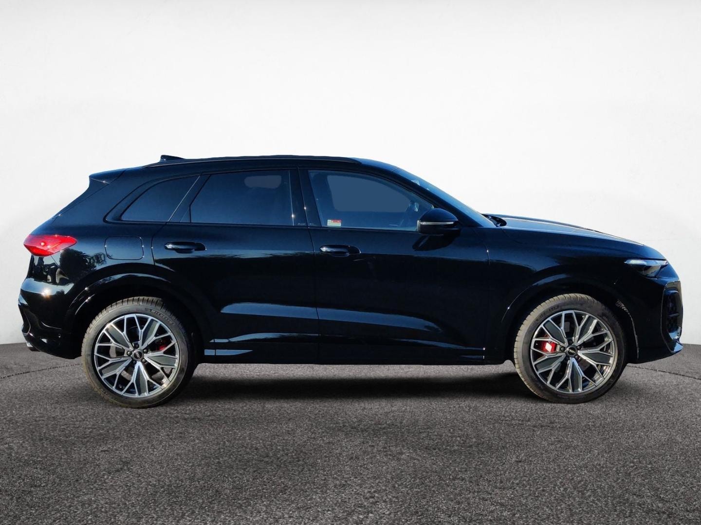 Bild über Audi SQ5 SUV TFSI 270 kW S tronic - für weitere Informationen kontaktieren Sie den Audi Partner