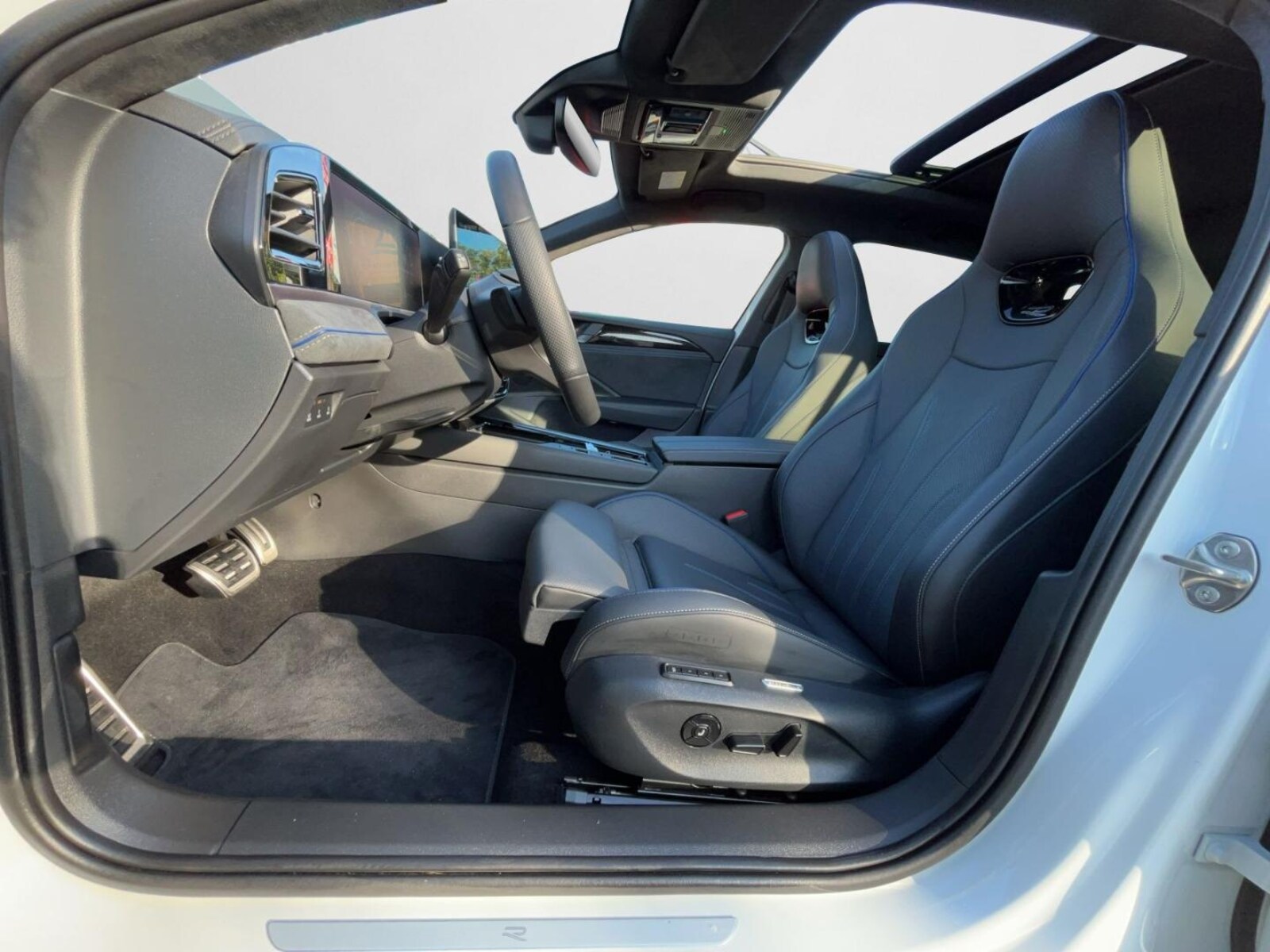 Volkswagen Passat – Bild 12