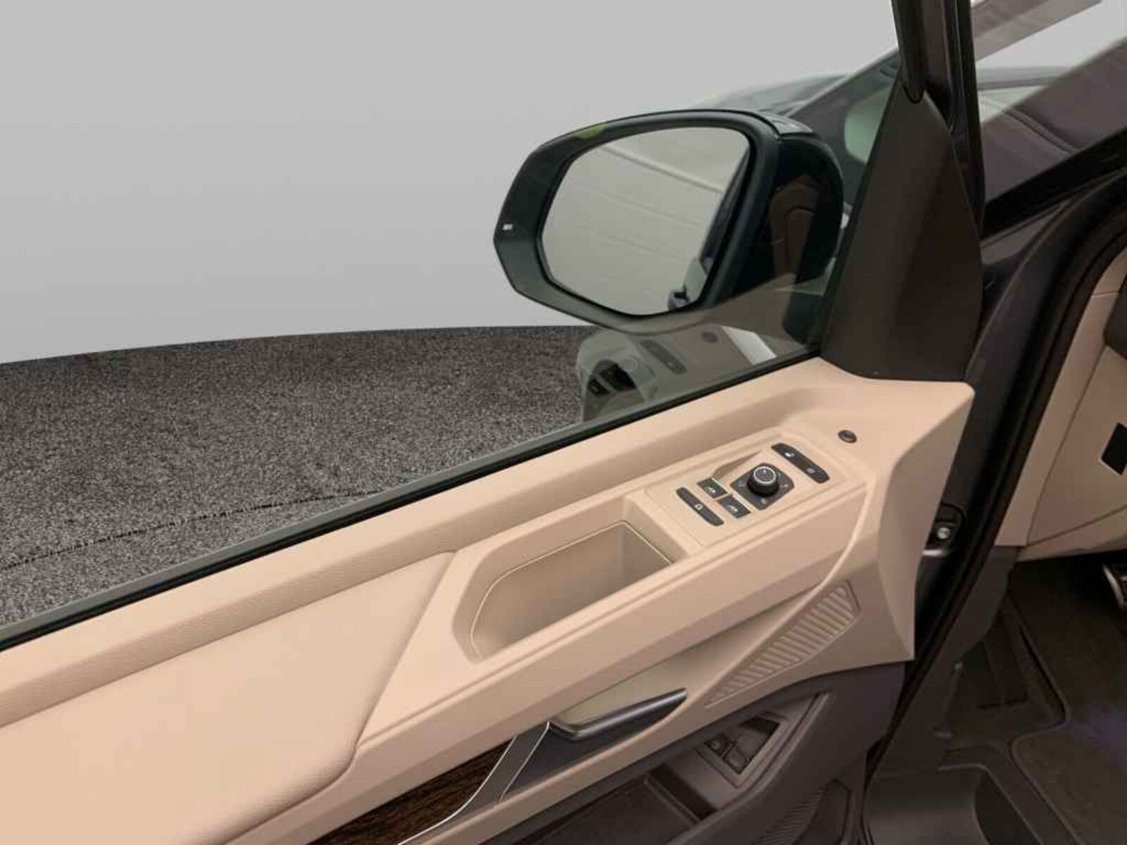 Volkswagen Multivan Langversion – Bild 10