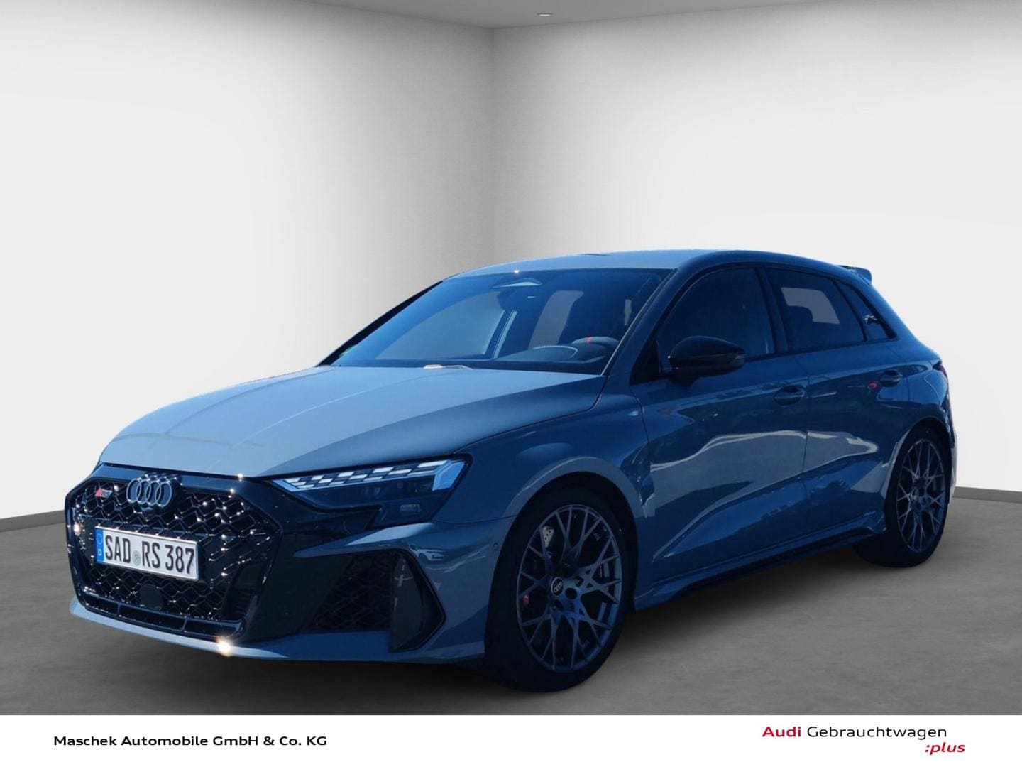 Bild über Audi RS 3 Sportback TFSI quattro 294 kW S tronic - für weitere Informationen kontaktieren Sie den Audi Partner