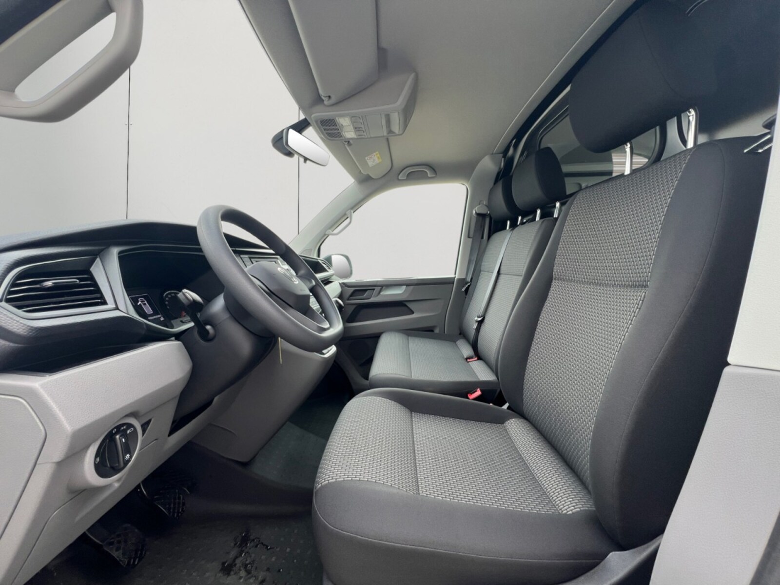 Volkswagen T6.1 Transporter Kasten kurzer Radstand – Bild 10
