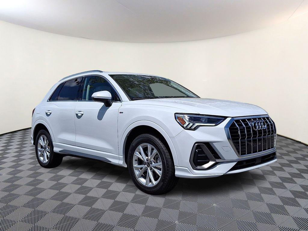 2023 Audi Q3 45 TFSI S Line Premium quattro's photo