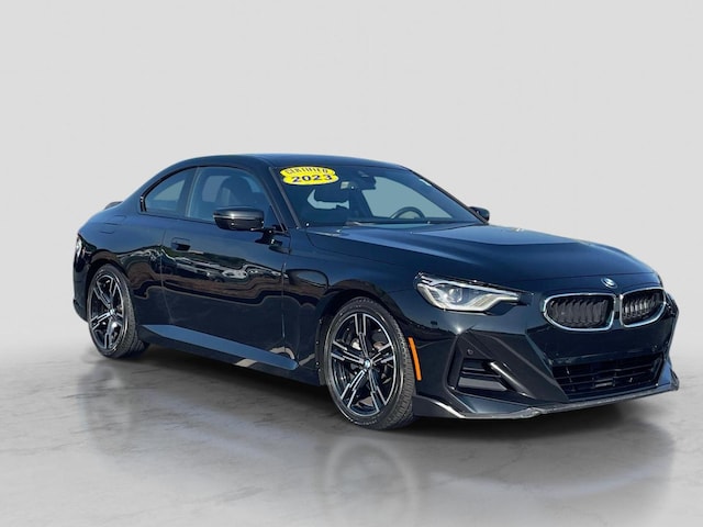 2023 BMW 230