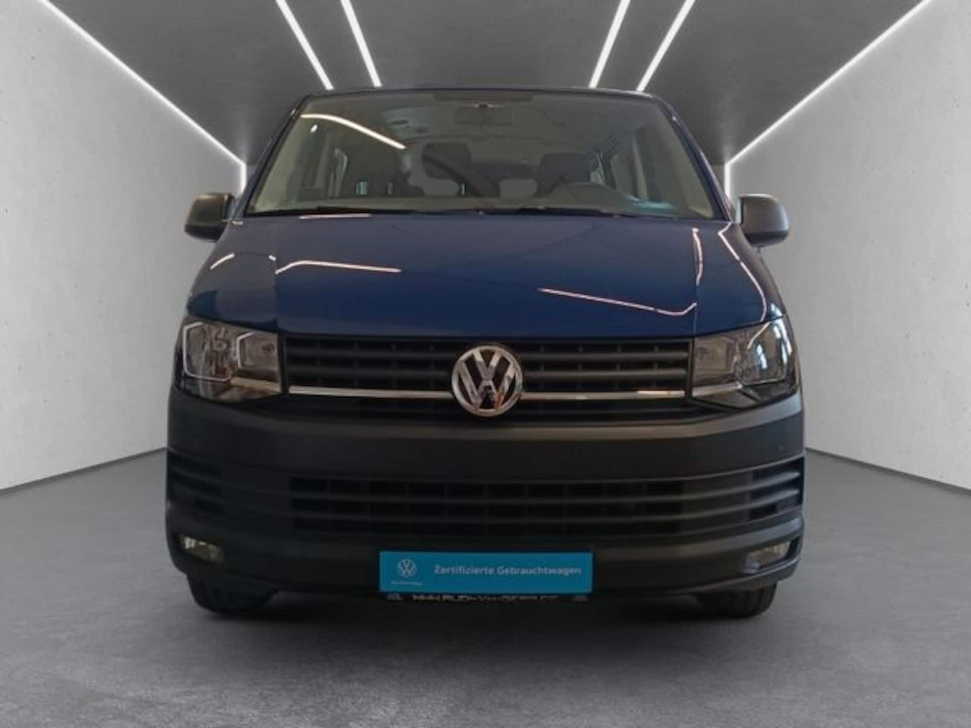 Volkswagen T6 Transporter Kombi langer Radstand