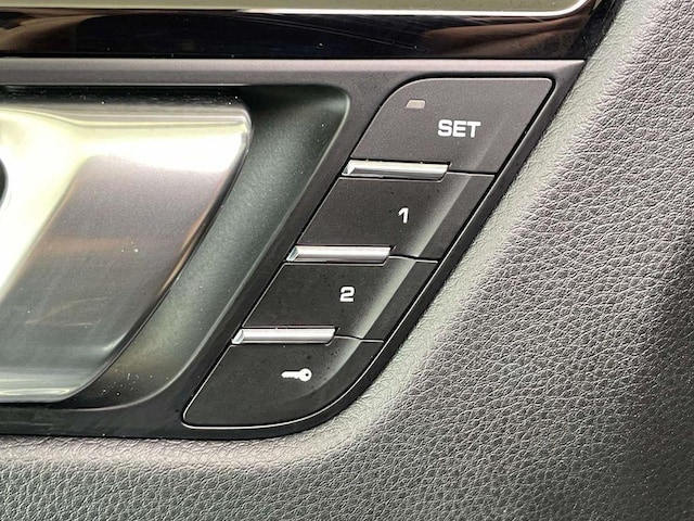 2023 Porsche Macan Base - Photo 37