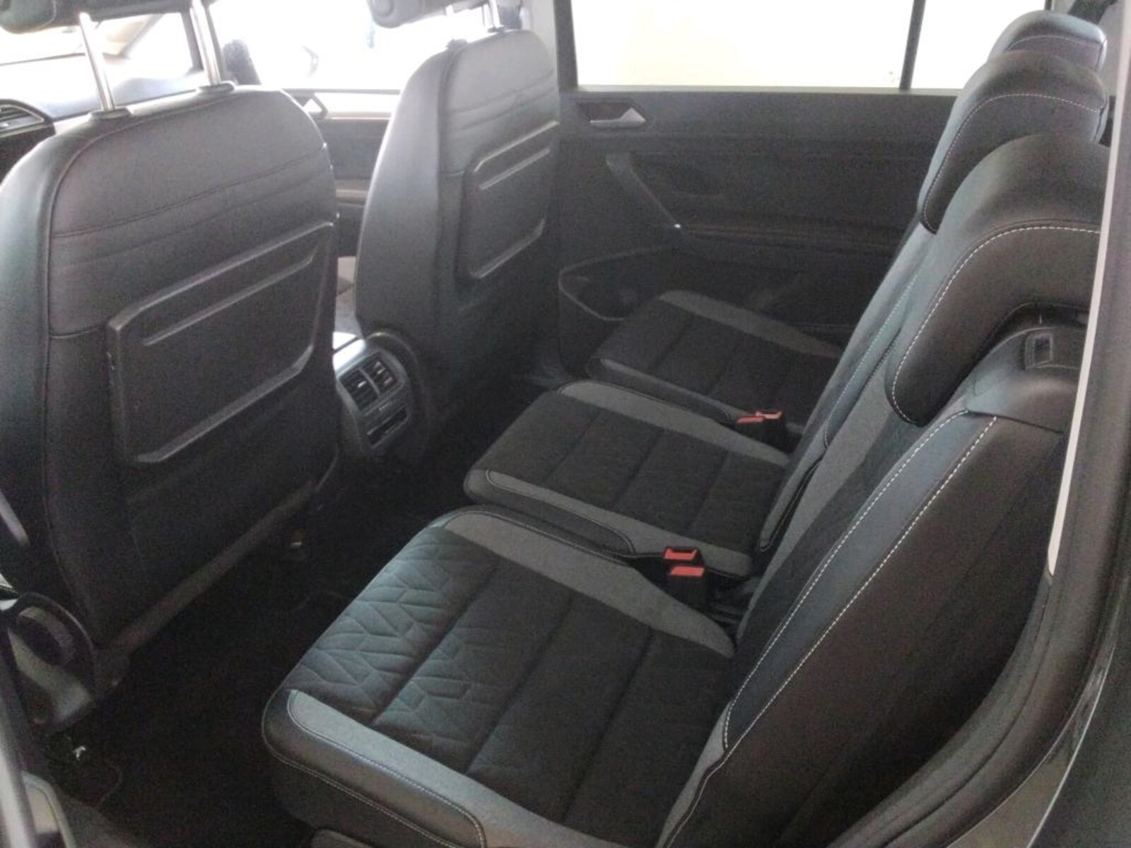 Volkswagen Touran – Bild 10