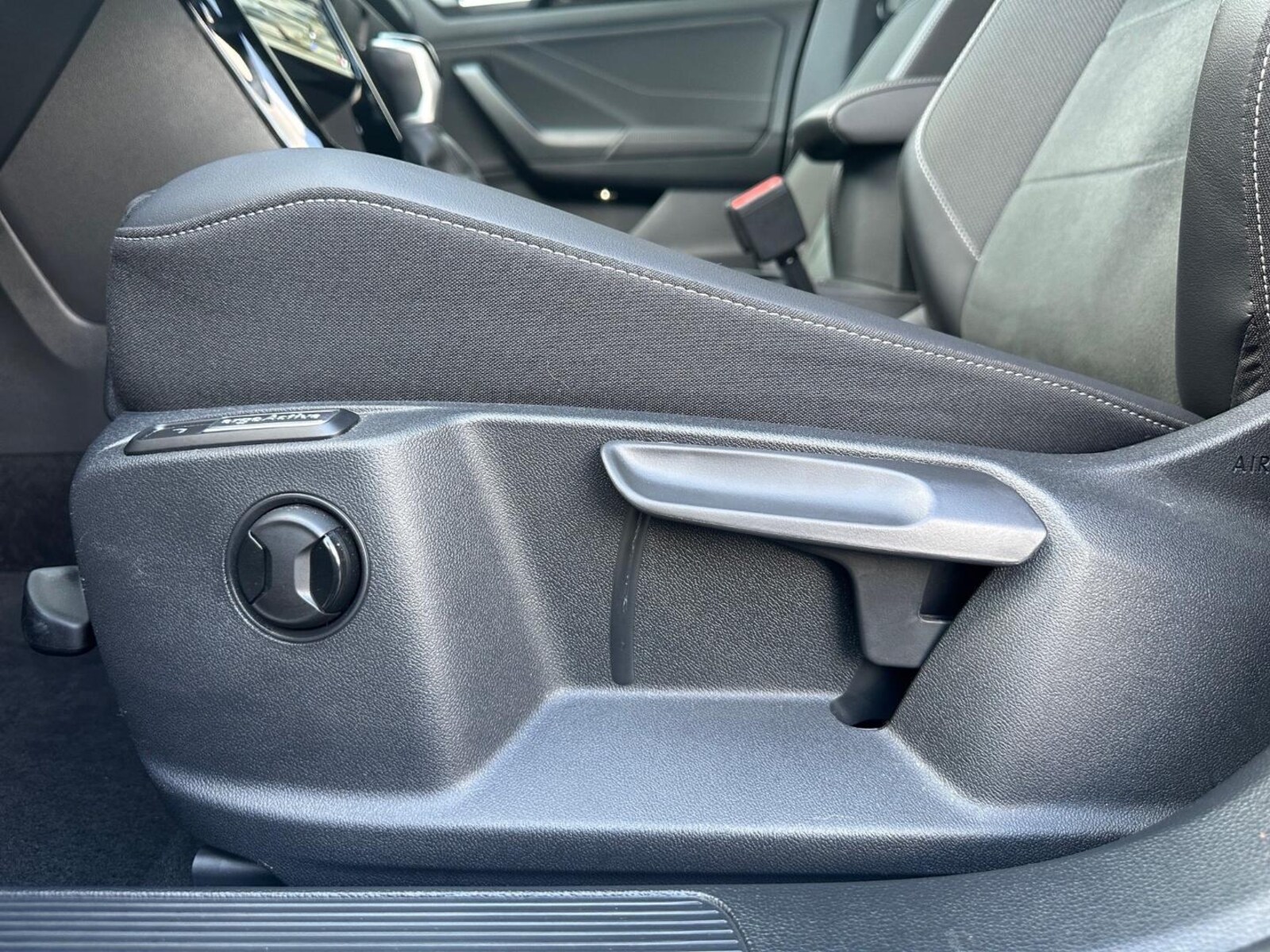 Volkswagen T-Roc – Bild 10