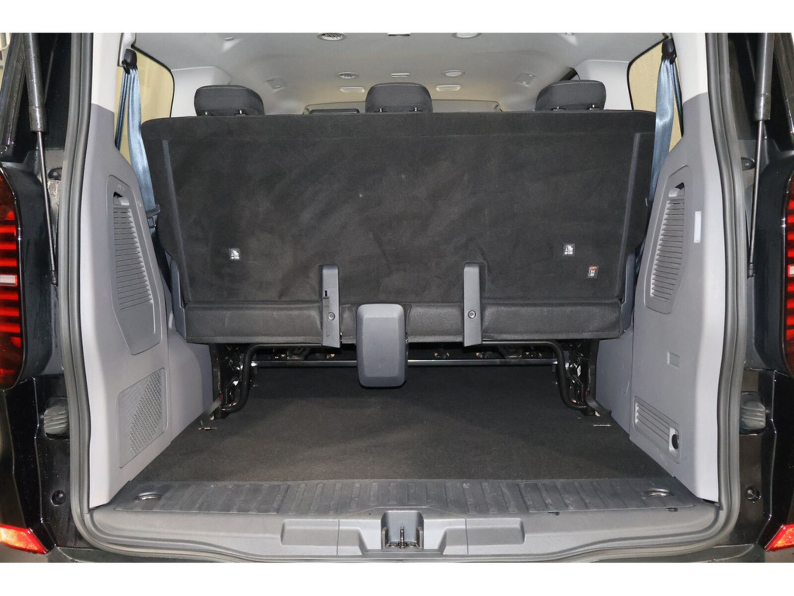 Volkswagen Caravelle – Bild 7