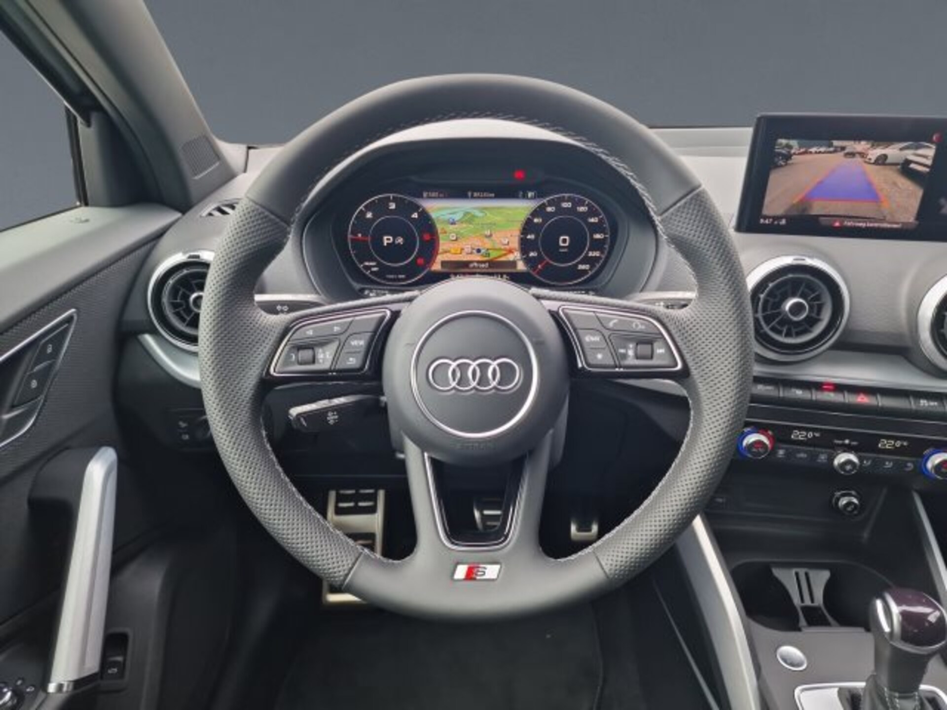 Audi Q2 S line