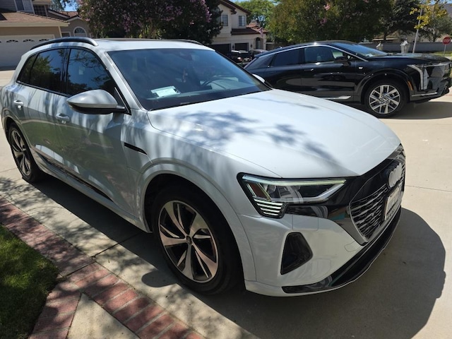 2024 Audi Q8 e-tron