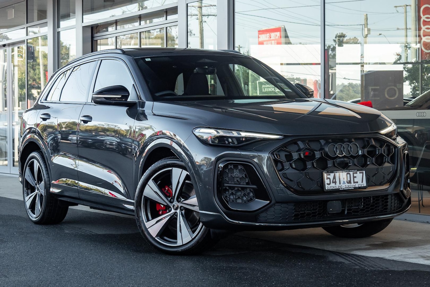 Image about Audi SQ5 SUV TFSI 270 kW edition one