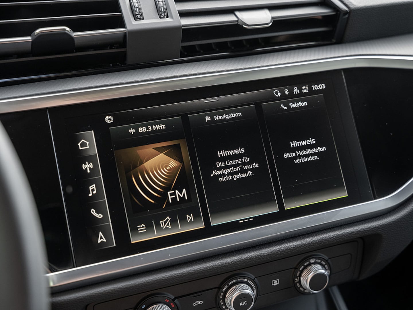 Bild über Audi Q3 S line 35 TFSI S tronic - für weitere Informationen kontaktieren Sie den Audi Partner