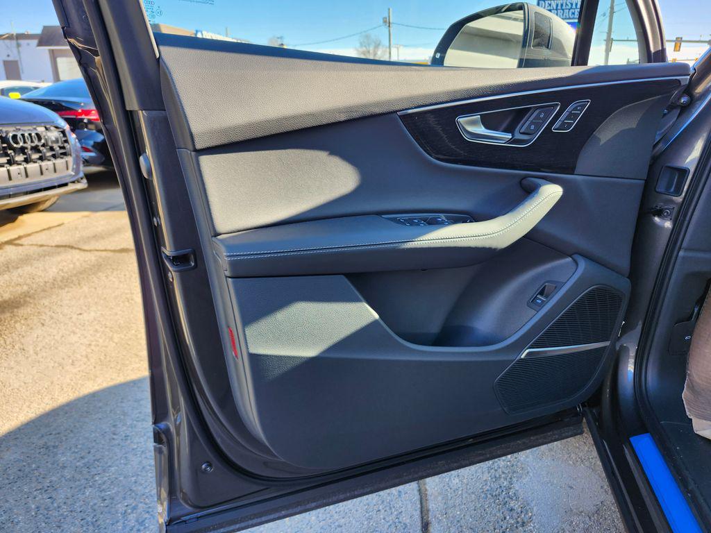 2026 Audi Q7 Premium Plus - Photo 14