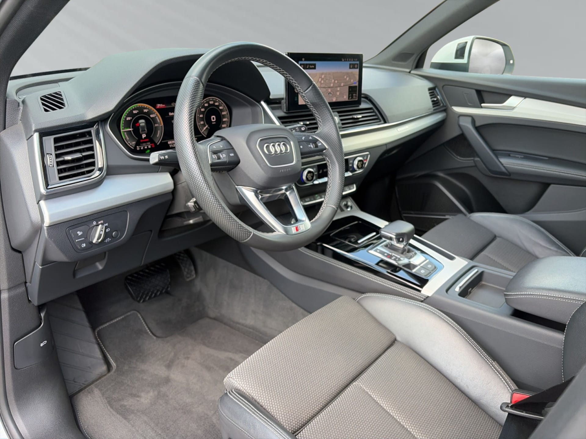 Audi Q5 TFSI e advanced