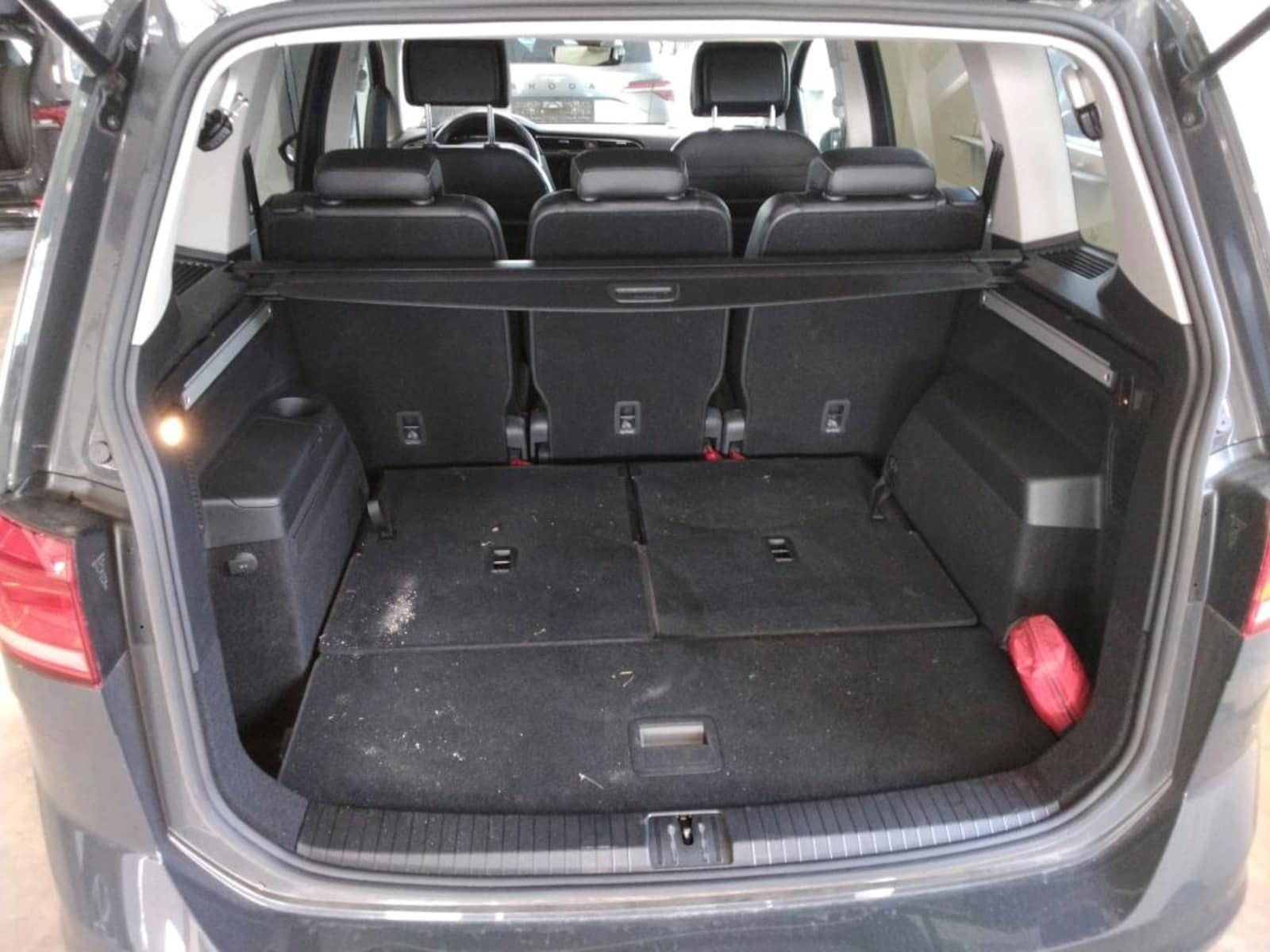 Volkswagen Touran – Bild 11
