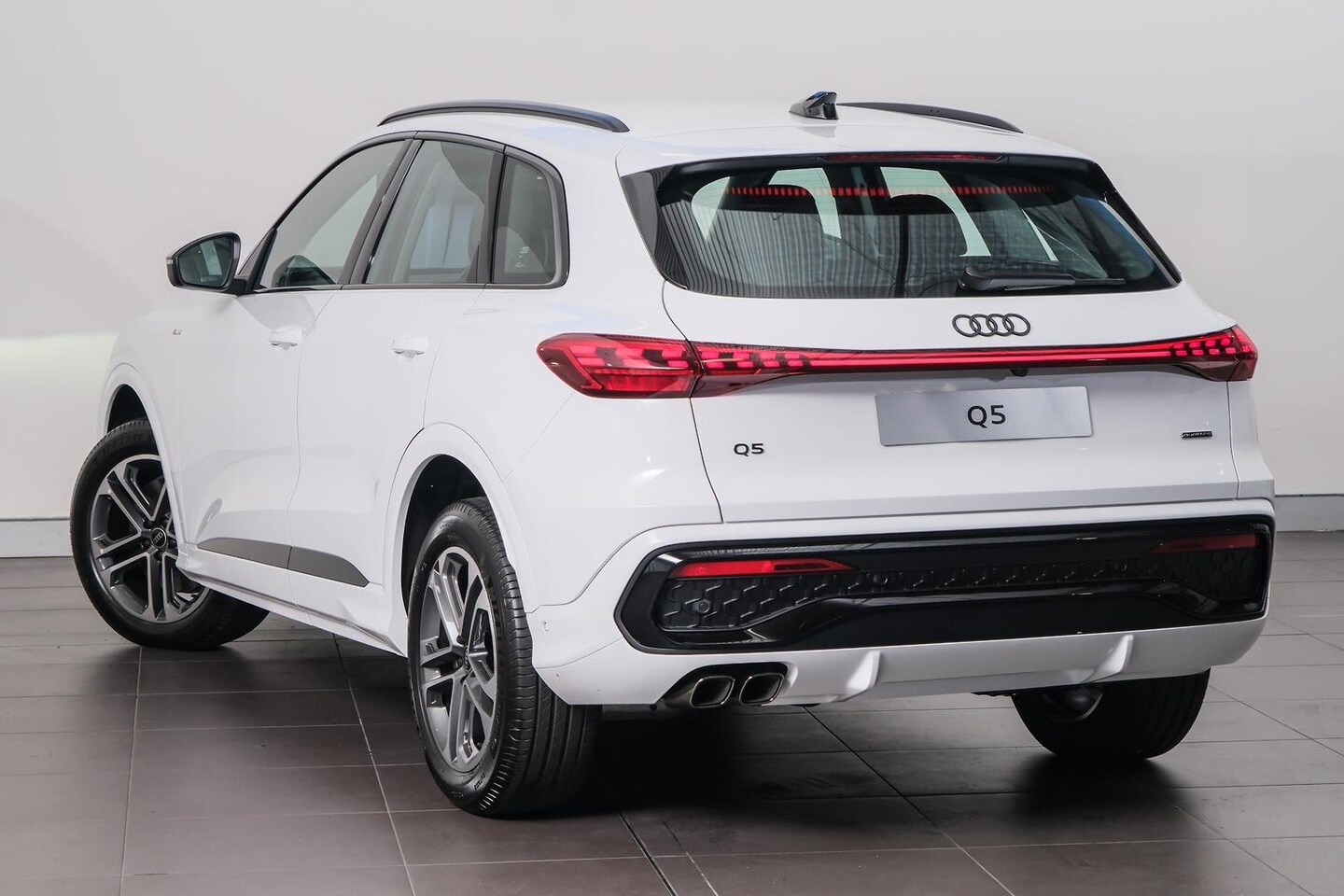 Image about Audi Q5 SUV TDI quattro 150 kW