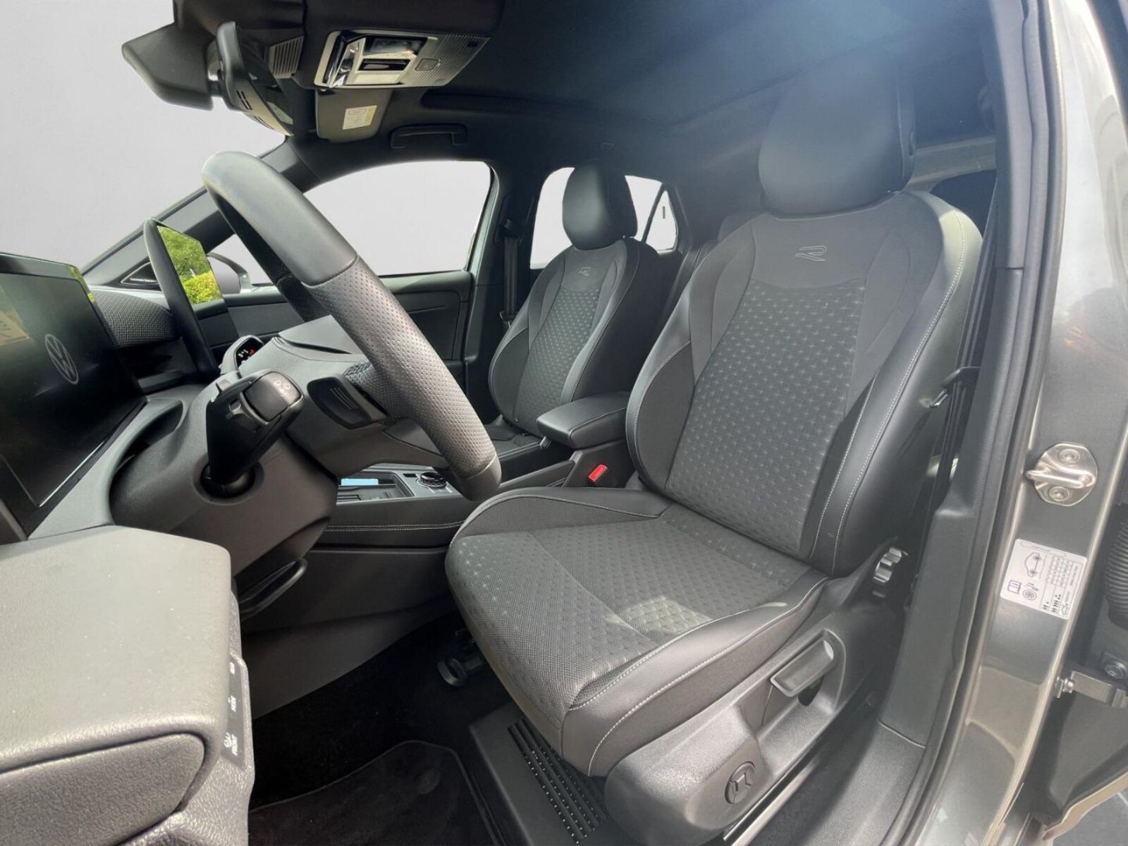 Volkswagen T-Roc – Bild 12