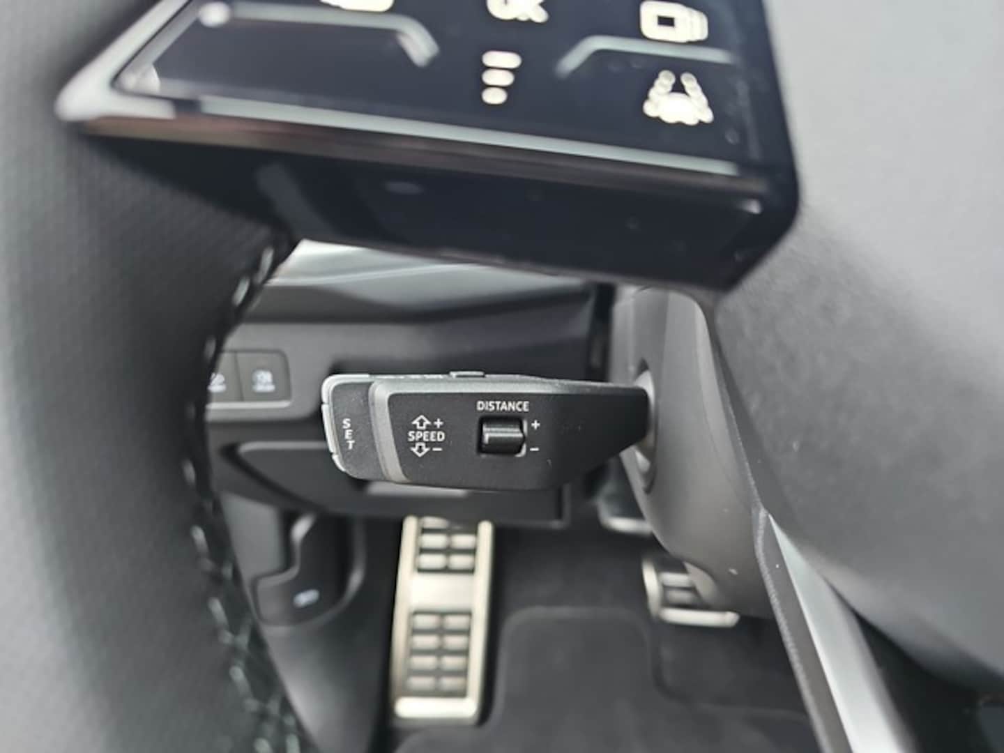 Bild über Audi Q3 SUV TFSI quattro 195 kW S tronic - für weitere Informationen kontaktieren Sie den Audi Partner