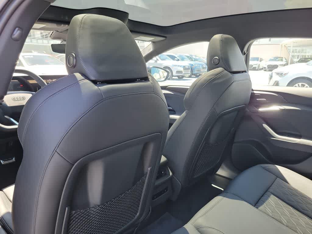 2025 Audi S6 Sportback e-tron Premium Plus - Photo 17
