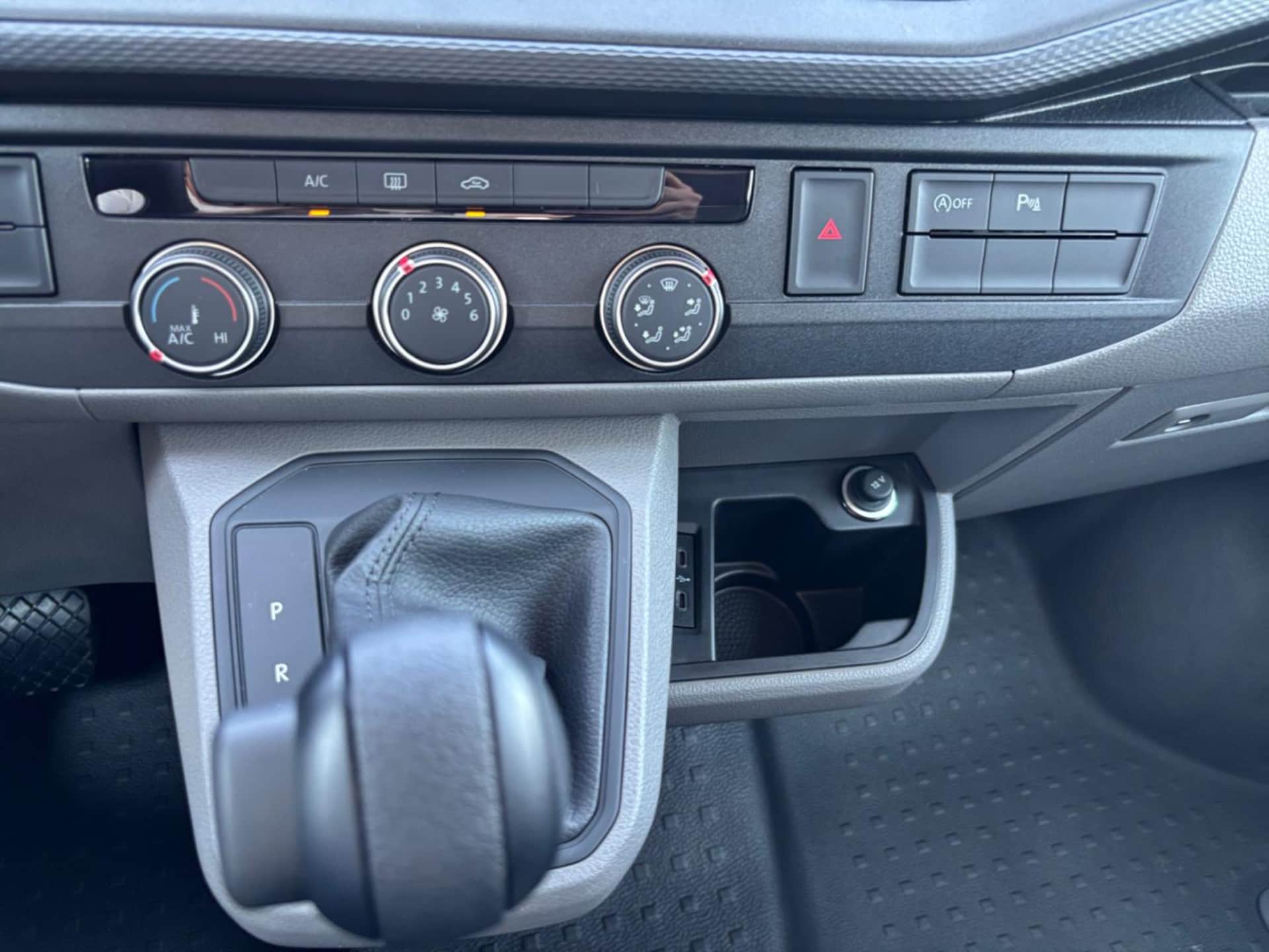 Volkswagen T6.1 Transporter Kombi kurzer Radstand