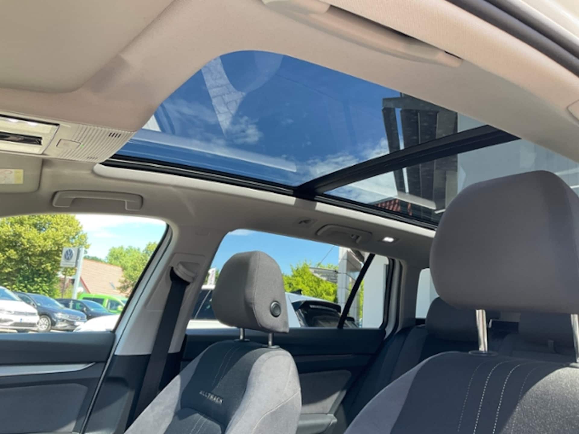 Volkswagen Golf Variant Alltrack