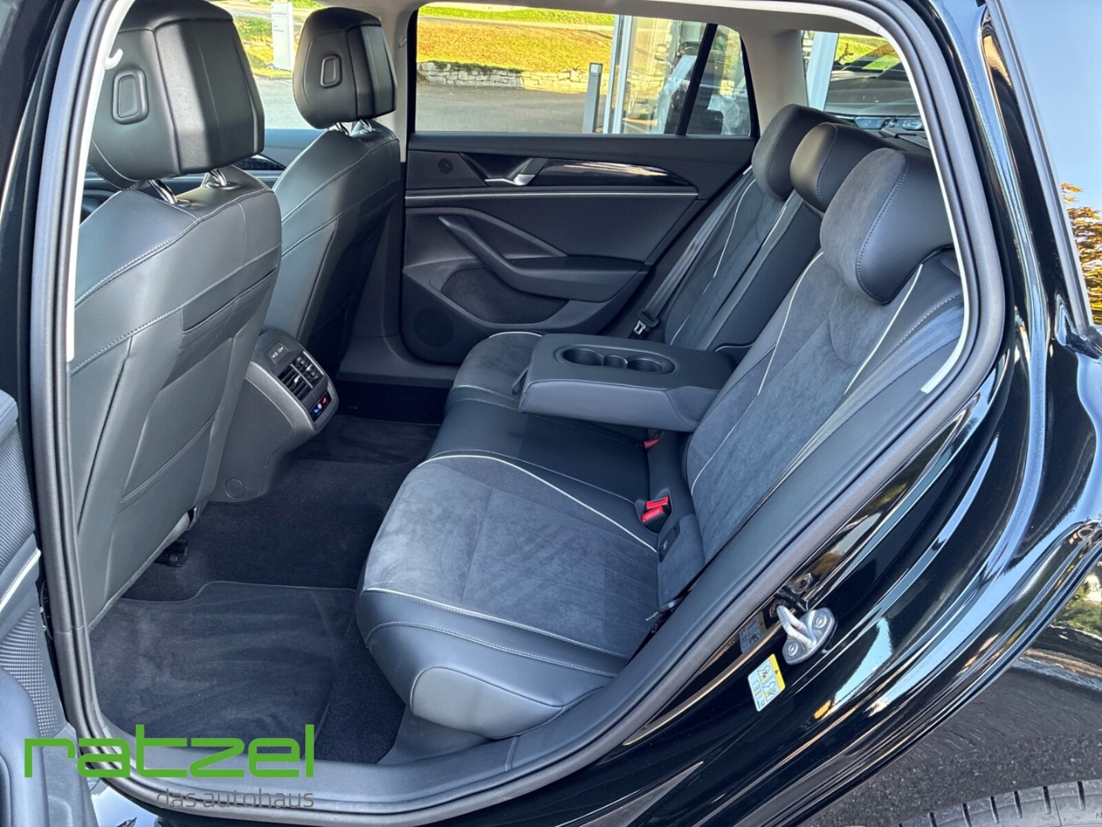 Volkswagen Passat – Bild 8
