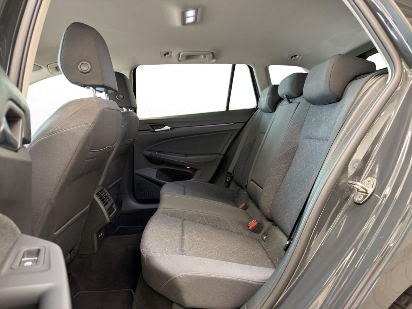 Volkswagen Golf Variant – Bild 17