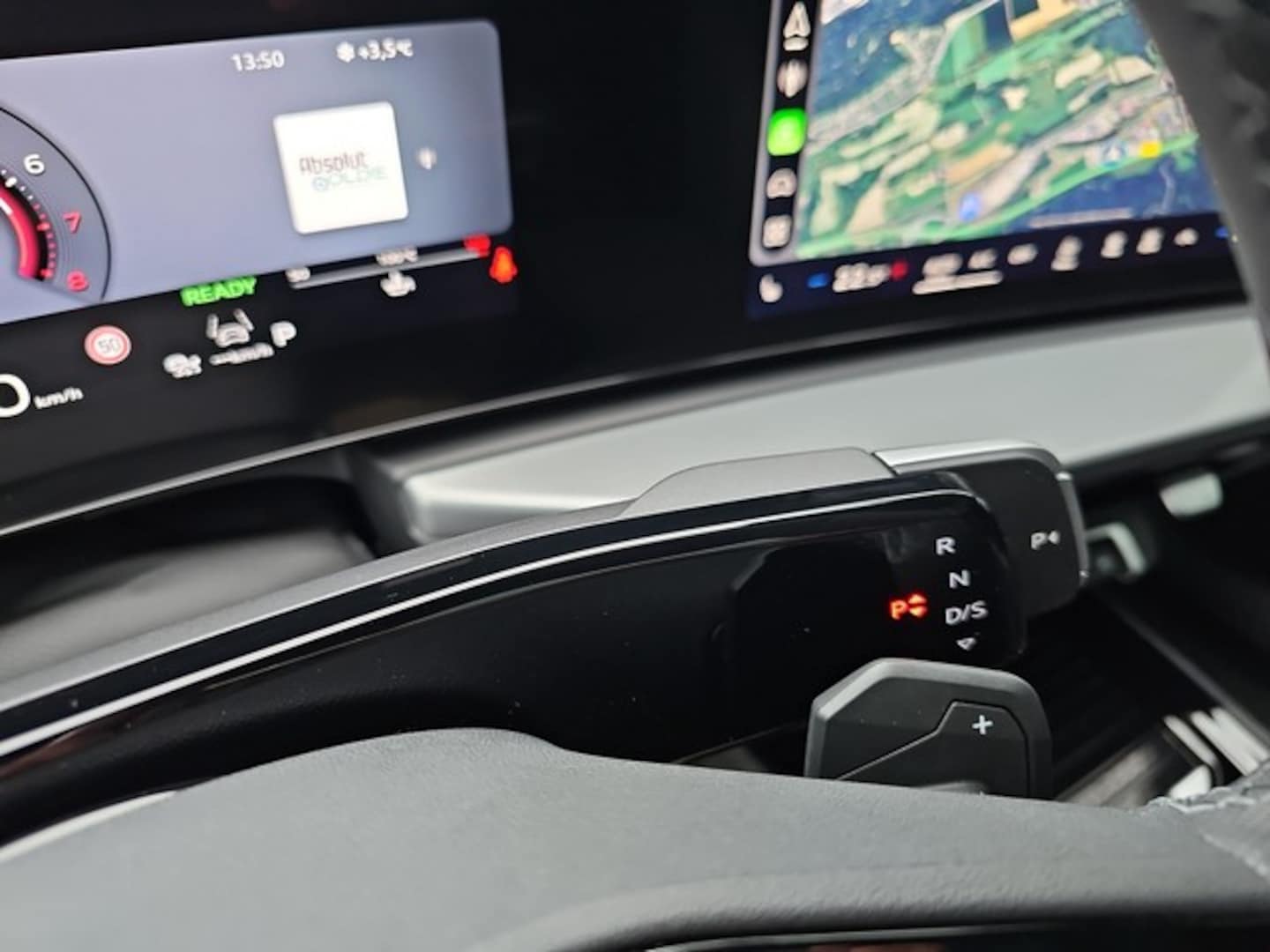 Bild über Audi Q3 SUV TFSI quattro 195 kW S tronic - für weitere Informationen kontaktieren Sie den Audi Partner