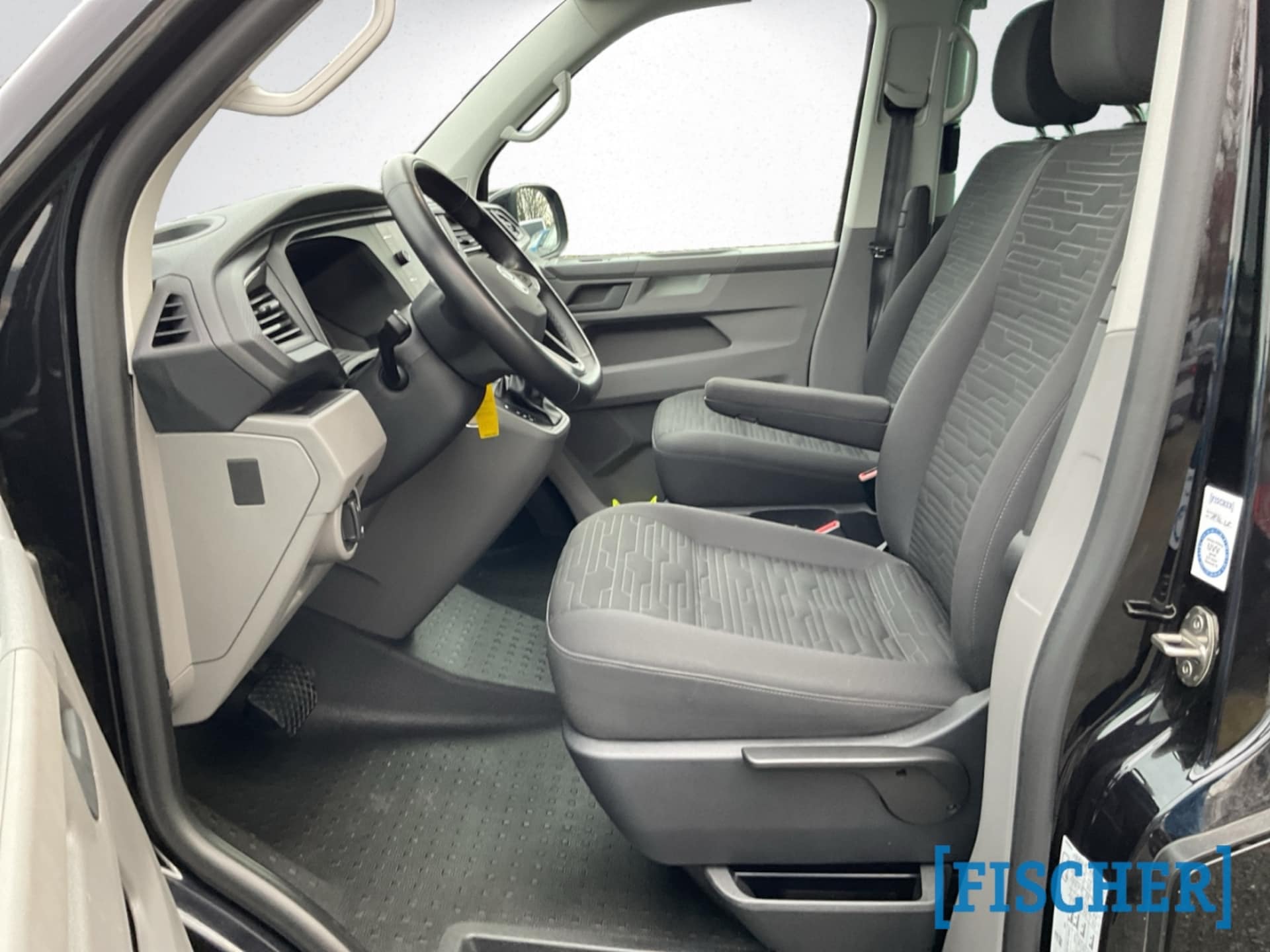Volkswagen T6.1 Caravelle langer Radstand Comfortline