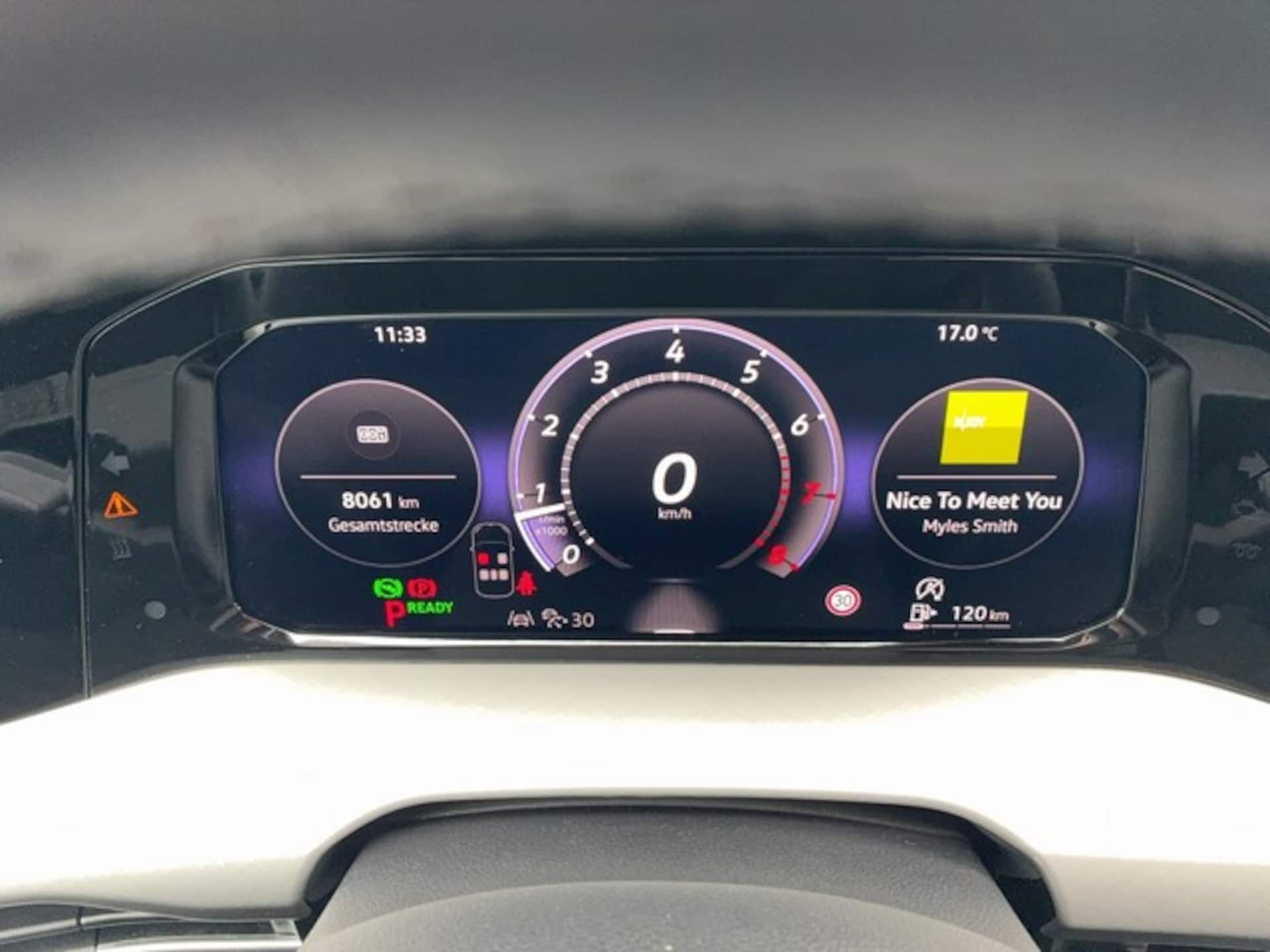 Volkswagen Golf Life
