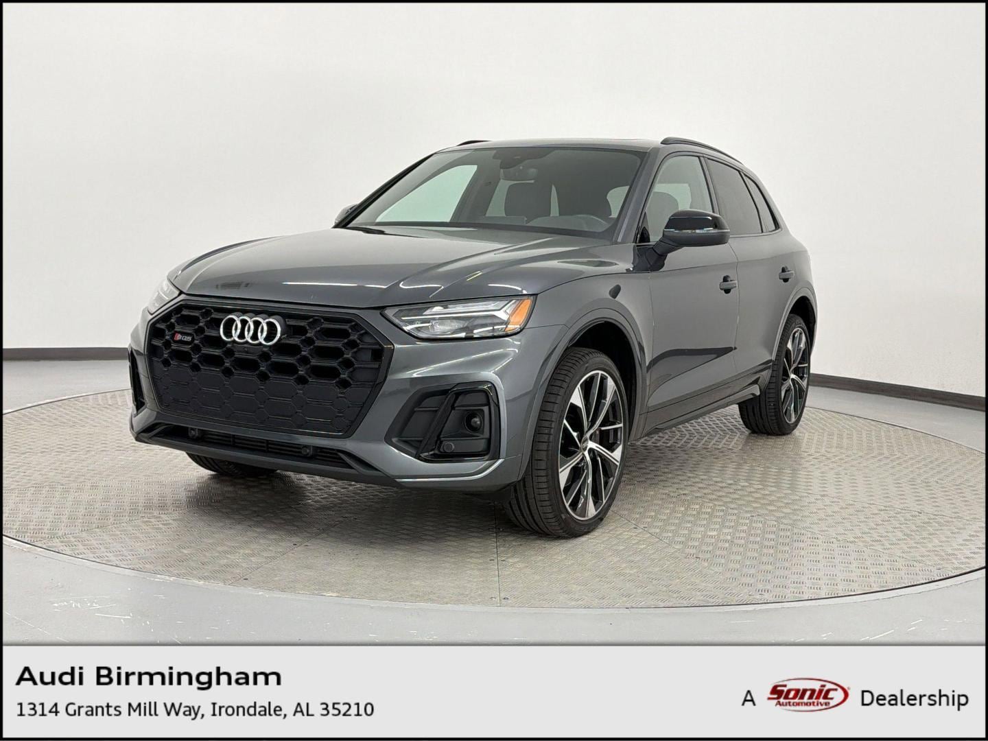 2023 Audi SQ5 Premium Plus's photo