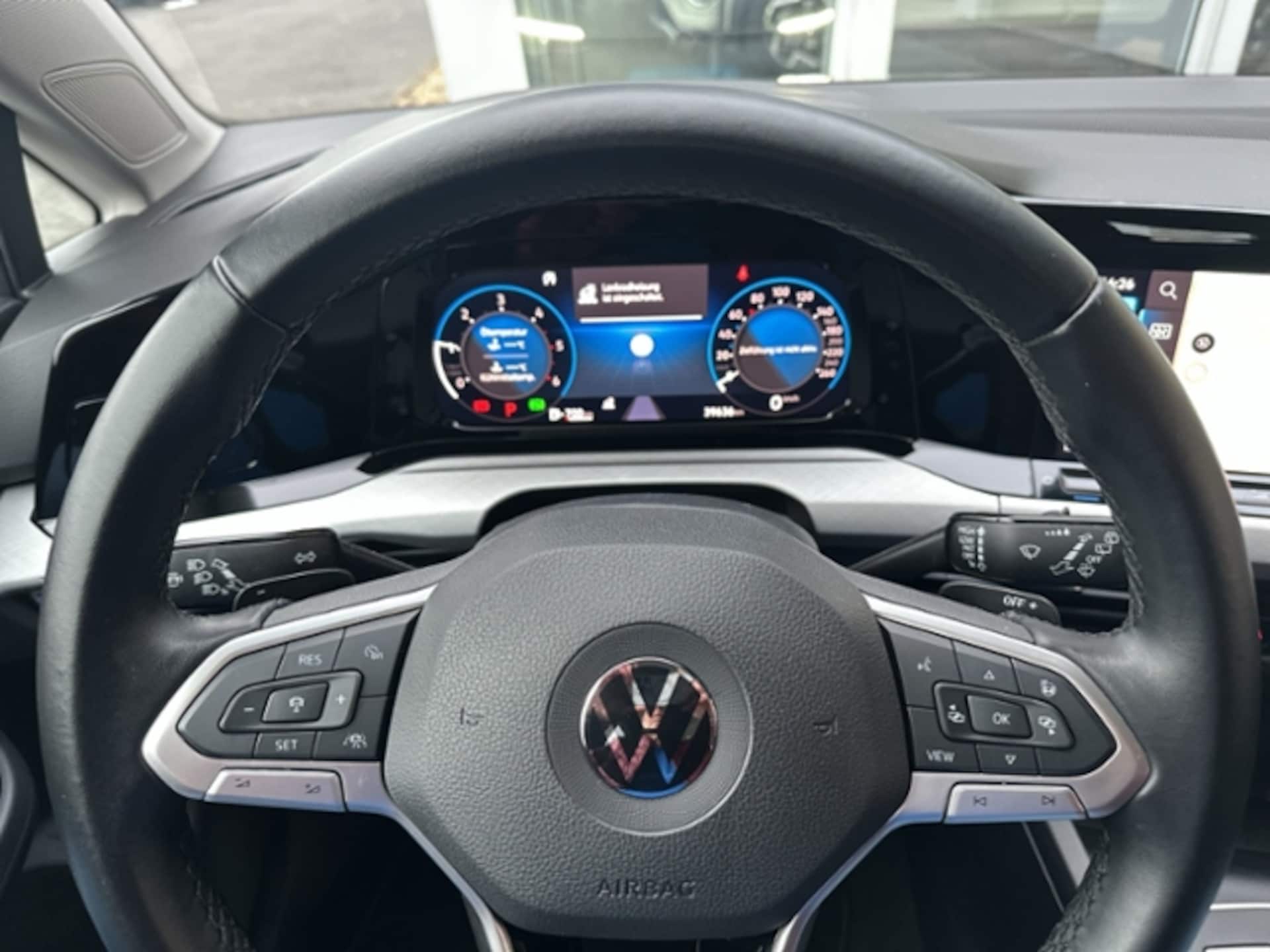 Volkswagen Golf Variant Life