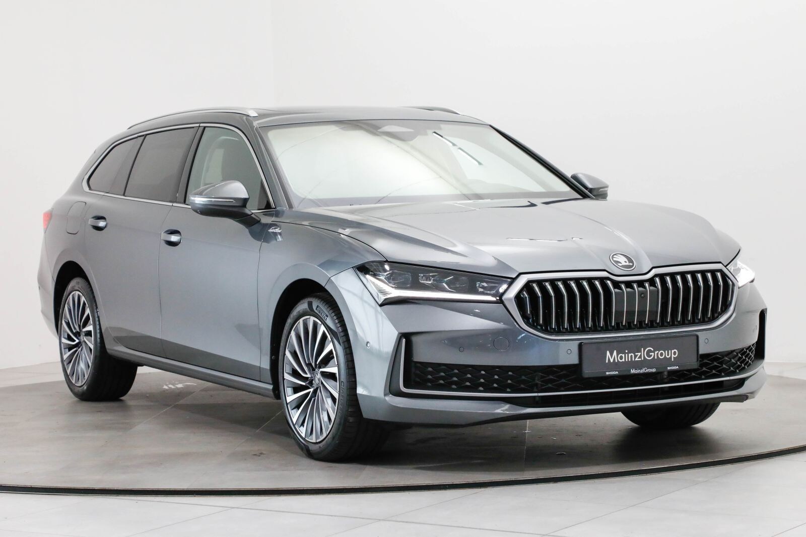 Škoda Superb Combi – Bild 9