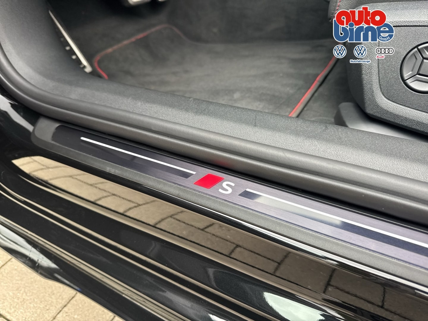 Bild über Audi A6 Avant TFSI quattro 270 kW S tronic - für weitere Informationen kontaktieren Sie den Audi Partner