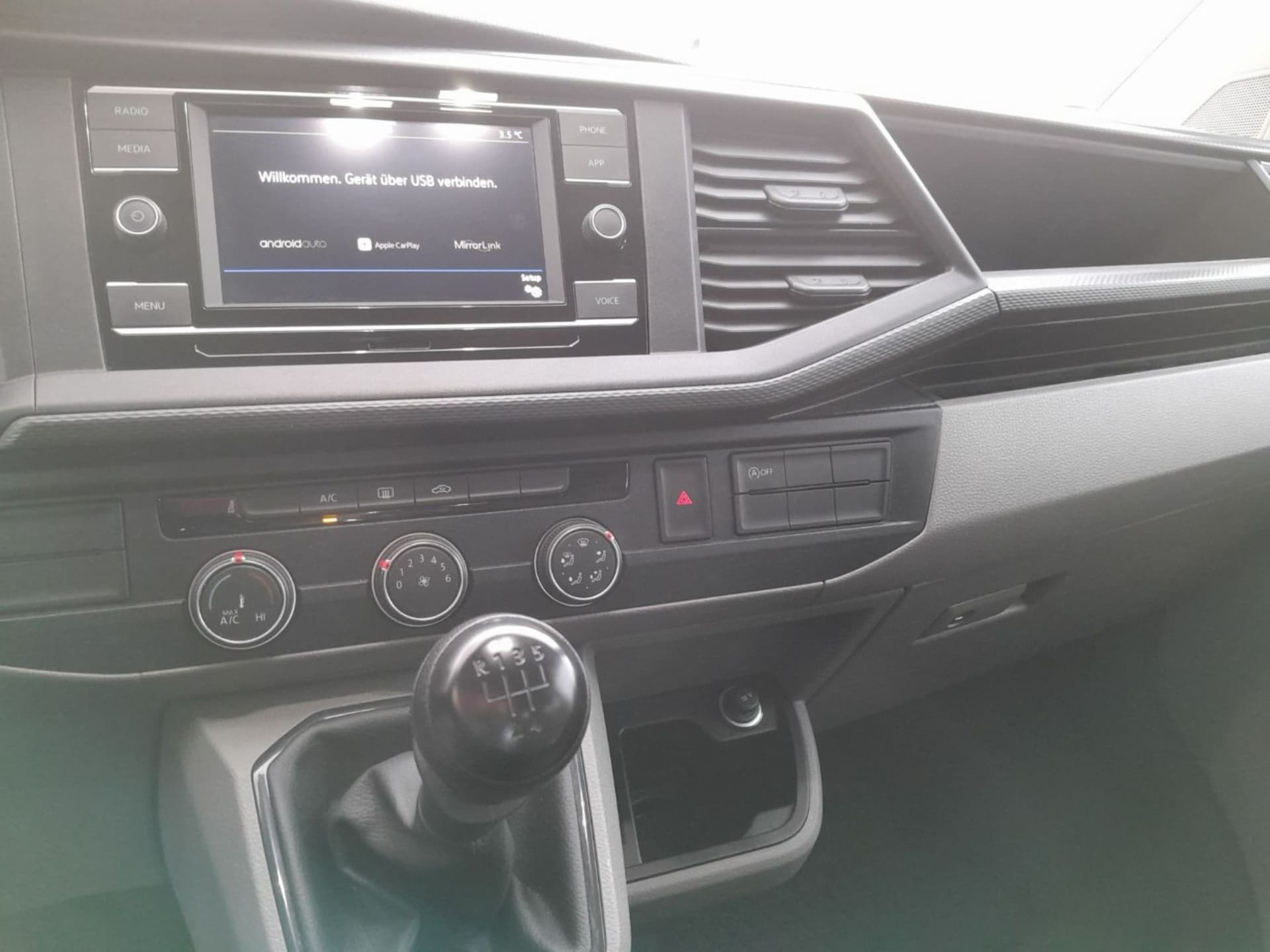 Volkswagen T6.1 Transporter Kombi kurzer Radstand