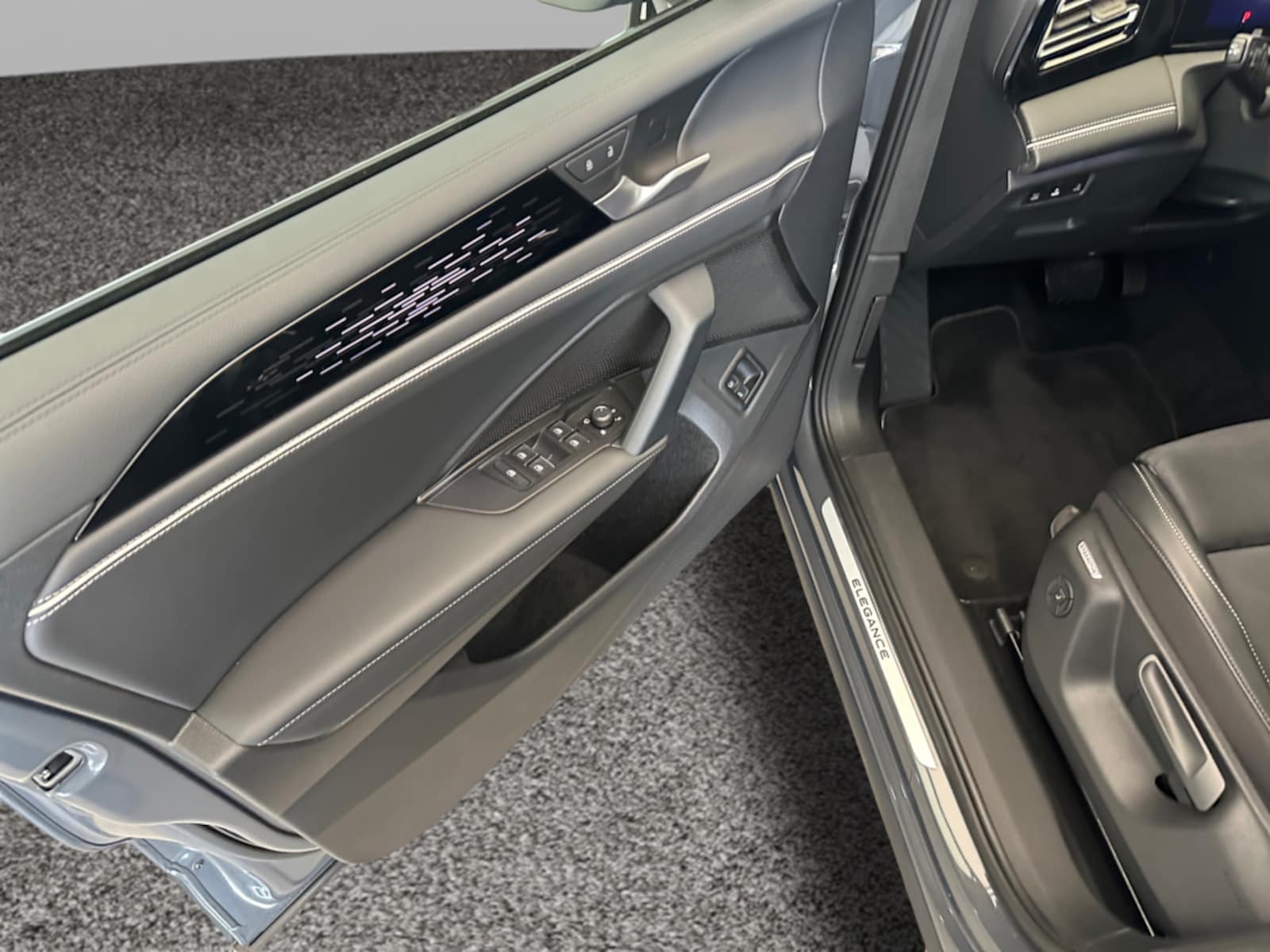 Volkswagen Tiguan – Bild 9