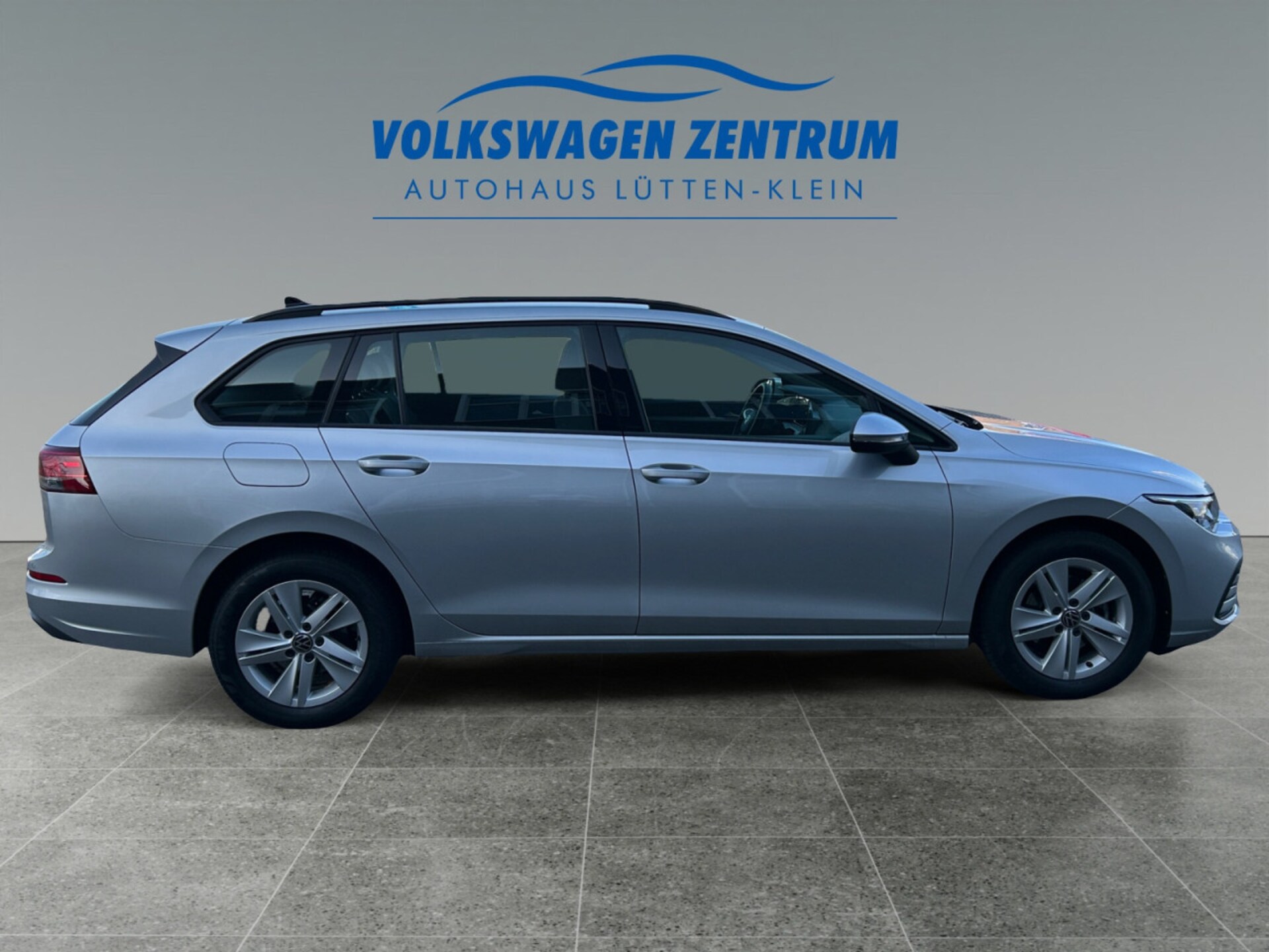 Volkswagen Golf Variant Life