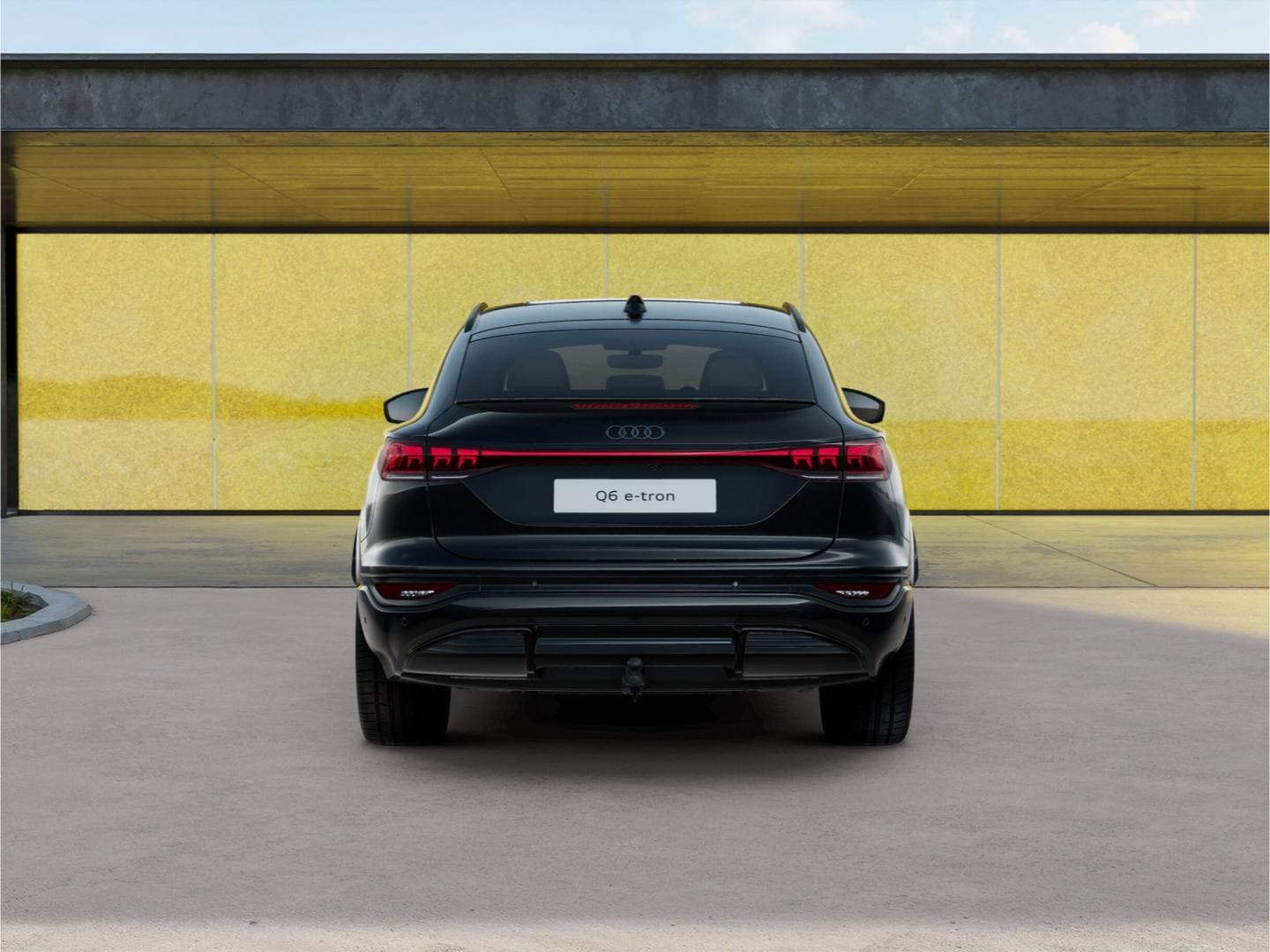 Bild über Audi Q6 Sportback e-tron S line business e-tron performance 225 kW - für weitere Informationen kontaktieren Sie den Audi Partner