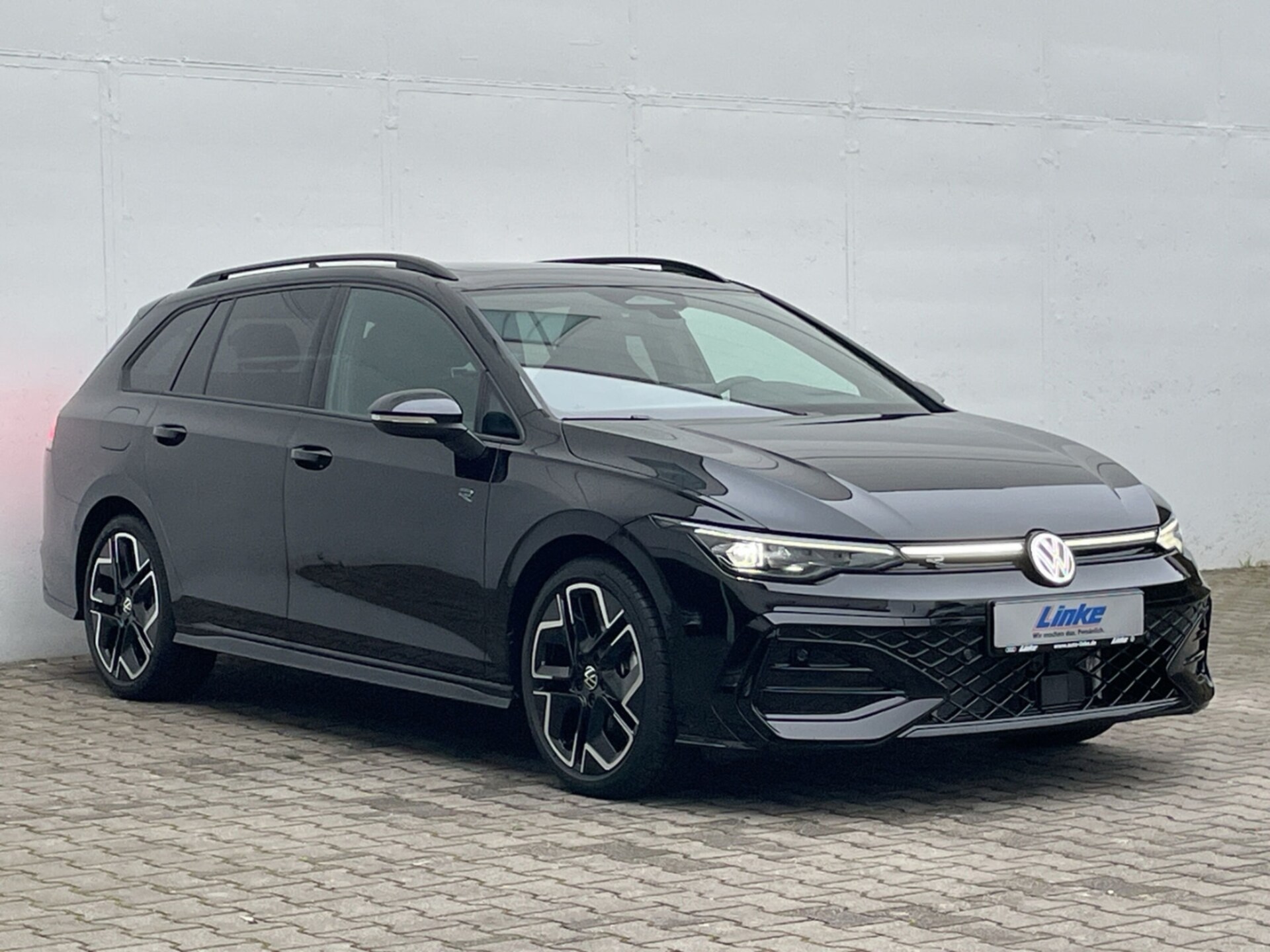 Volkswagen Golf Variant R-Line