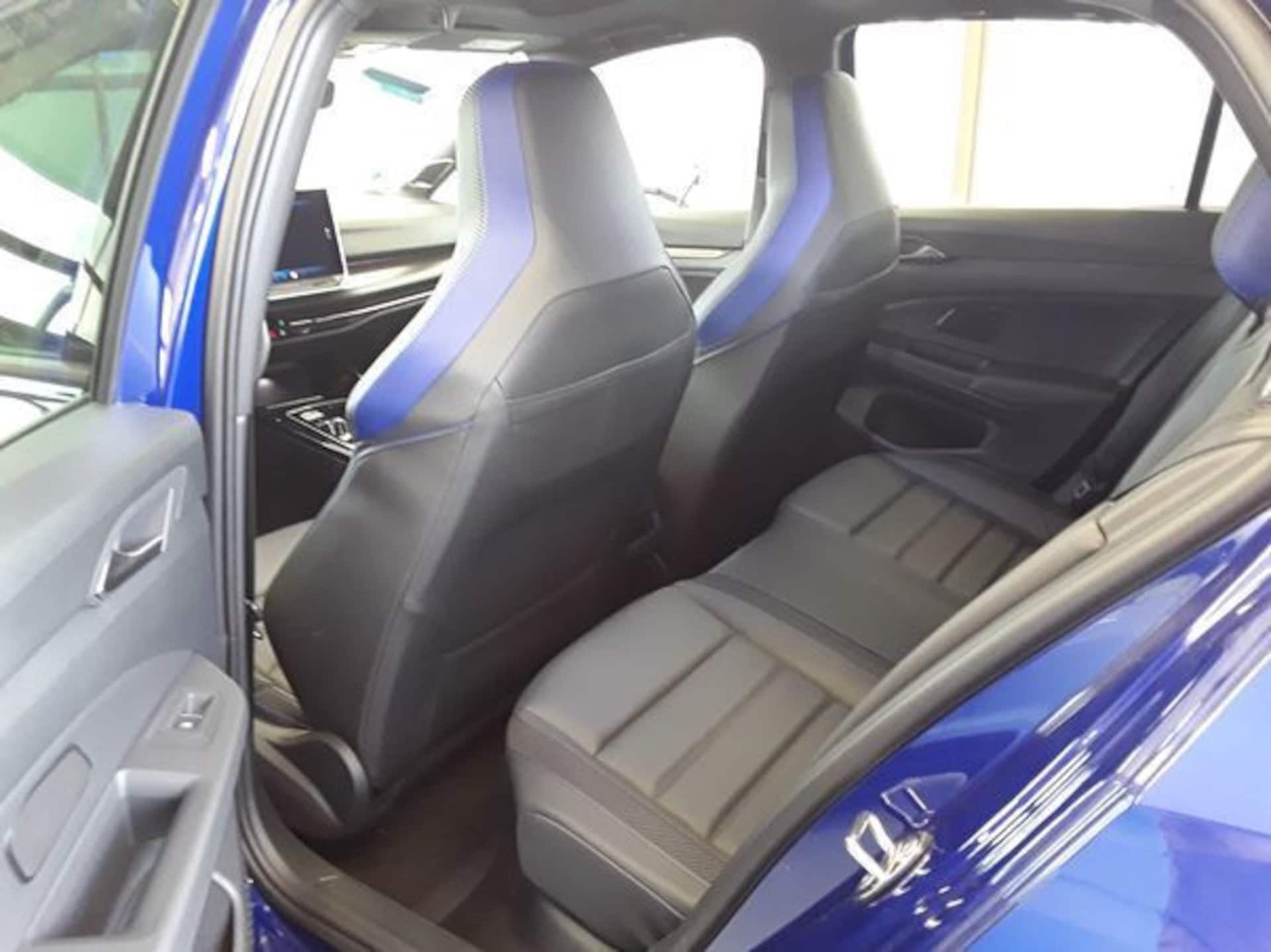Volkswagen Golf R