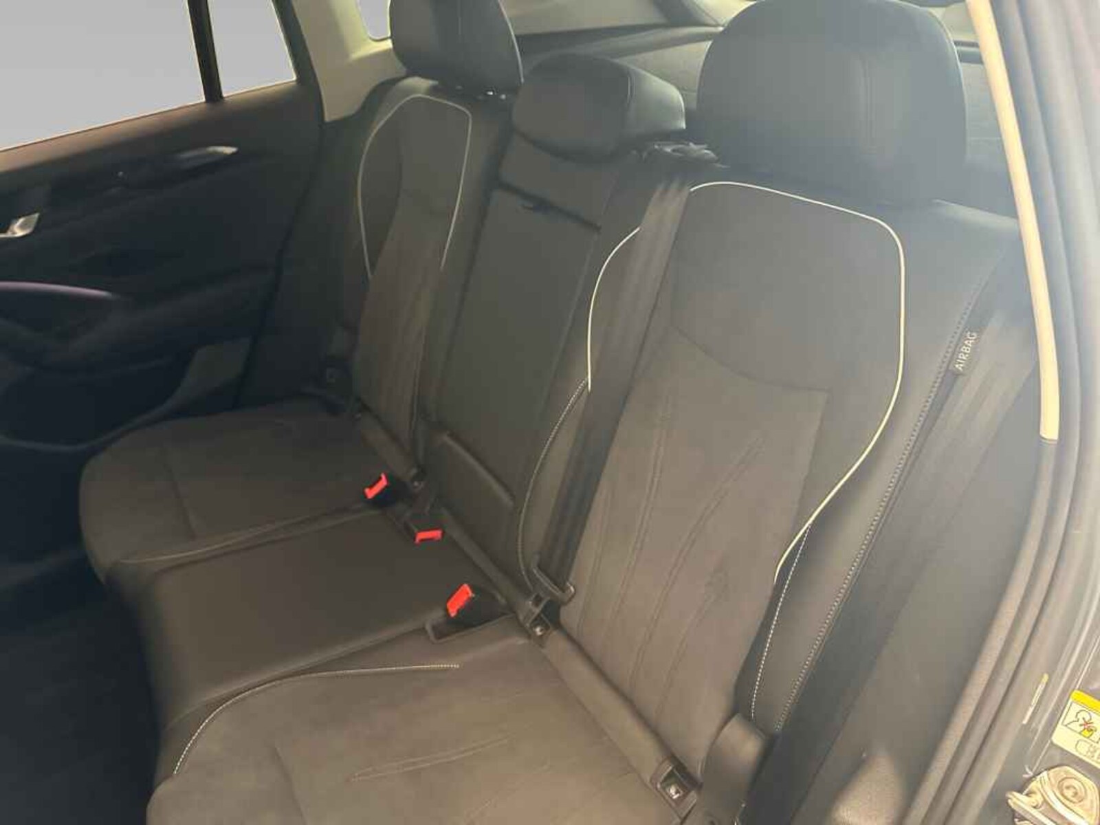 Volkswagen Tiguan – Bild 12