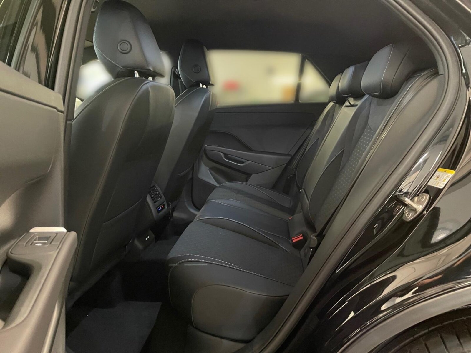 Volkswagen T-Roc – Bild 13
